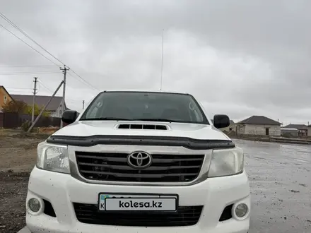 Toyota Hilux 2014 года за 8 900 000 тг. в Атырау – фото 3