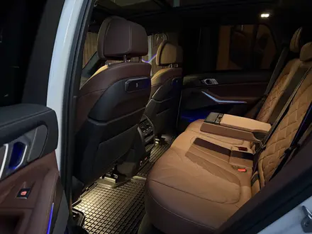 BMW X5 2024 года за 52 000 000 тг. в Алматы – фото 17