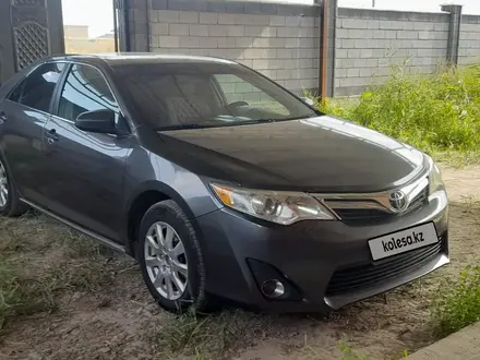 Toyota Camry 2013 года за 7 800 000 тг. в Алматы – фото 2