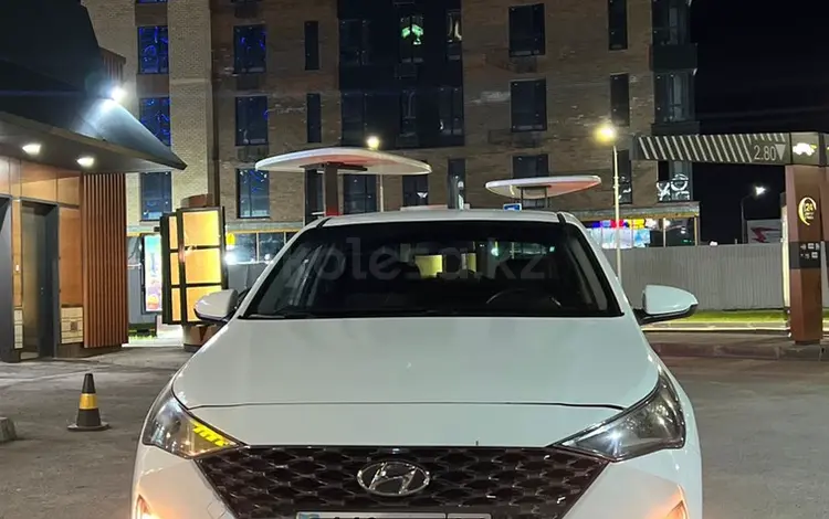 Hyundai Accent 2021 года за 7 650 000 тг. в Актобе