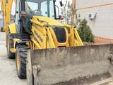 Komatsu  WB93R-5 2015 года за 25 000 000 тг. в Кульсары – фото 2