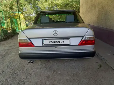 Mercedes-Benz E 260 1992 года за 2 400 000 тг. в Алматы – фото 2