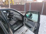 Mercedes-Benz E 200 1997 года за 1 350 000 тг. в Актобе – фото 3