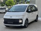 Hyundai Staria 2023 года за 22 300 000 тг. в Алматы