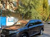 Toyota Highlander 2013 годаfor8 800 000 тг. в Шалкар