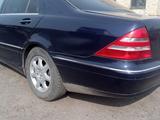 Mercedes-Benz S 320 1999 годаfor3 500 000 тг. в Караганда – фото 3