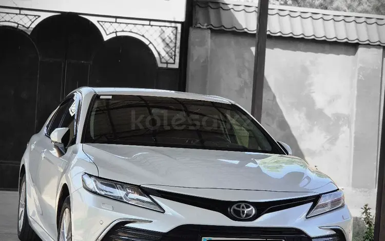 Toyota Camry 2023 года за 14 900 000 тг. в Шымкент