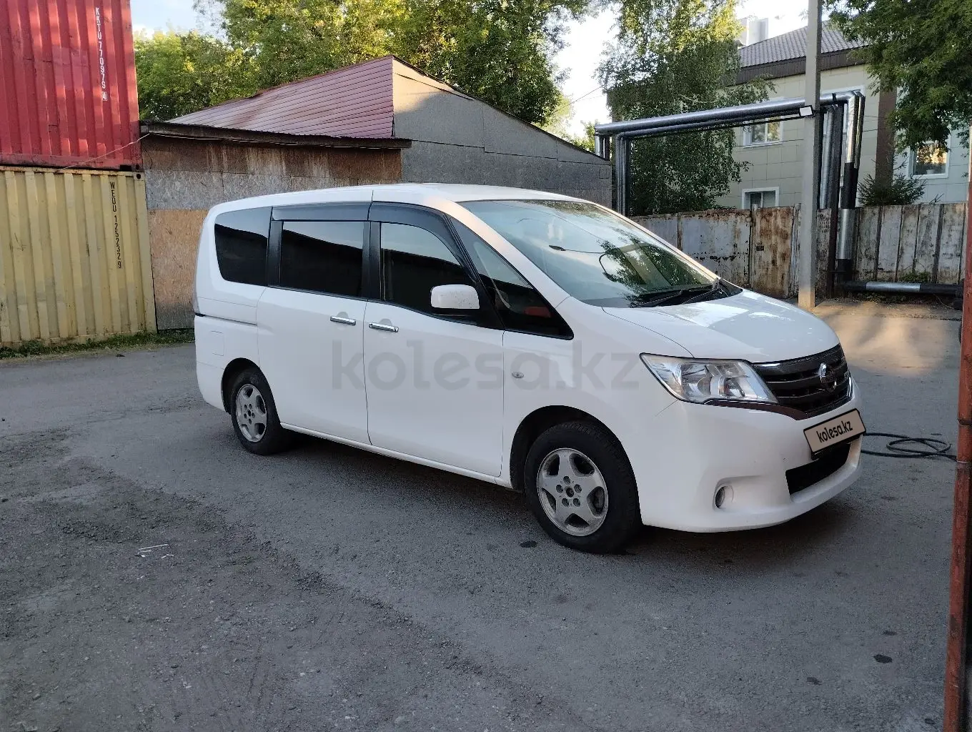 Nissan Serena, 2012