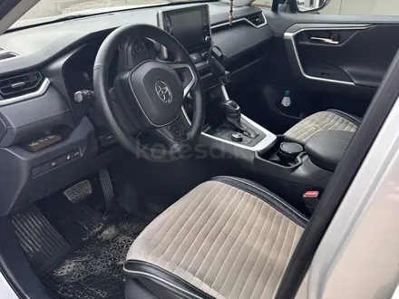 Toyota RAV4 2021 года за 16 400 000 тг. в Караганда – фото 12
