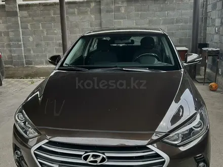 Hyundai Elantra 2018 годаүшін7 880 000 тг. в Алматы – фото 2