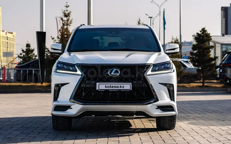 Lexus LX 570 2019 года за 47 500 000 тг. в Астана