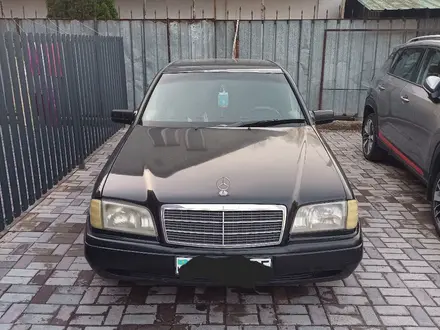 Mercedes-Benz C 280 1993 годаүшін2 100 000 тг. в Алматы – фото 4