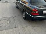 Mercedes-Benz C 280 1995 года за 2 850 000 тг. в Алматы – фото 2