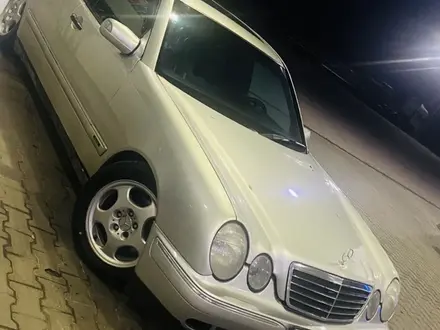 Mercedes-Benz E 320 1997 года за 4 000 000 тг. в Алматы – фото 11