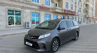 Toyota Sienna 2018 года за 16 700 000 тг. в Актау