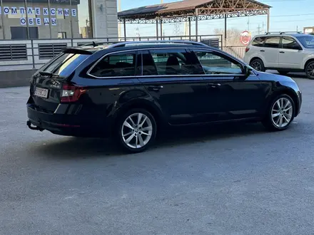 Skoda Octavia 2019 года за 7 900 000 тг. в Алматы – фото 4