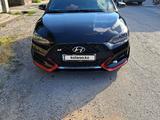 Hyundai Veloster 2019 года за 9 500 000 тг. в Шымкент – фото 5