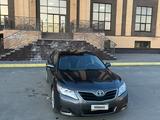 Toyota Camry 2010 годаfor4 500 000 тг. в Актобе – фото 2