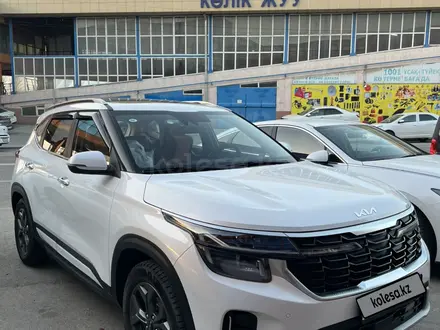 Kia Seltos 2023 года за 8 550 000 тг. в Актобе – фото 2