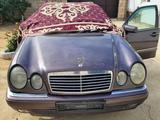 Mercedes-Benz E 420 1996 года за 2 000 000 тг. в Актау – фото 3