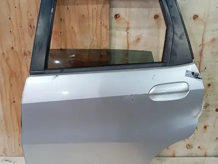 ДВЕРЬ НА HONDA FIT за 80 000 тг. в Алматы