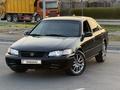 Toyota Camry 1998 года за 2 950 000 тг. в Алматы – фото 14