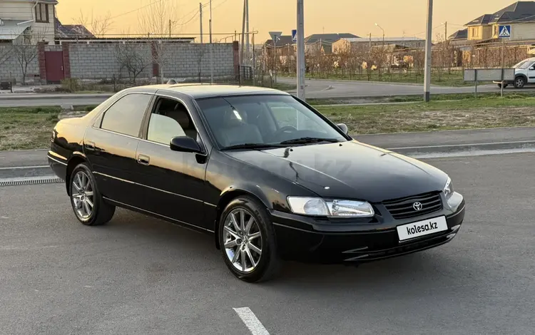 Toyota Camry 1998 года за 2 950 000 тг. в Алматы
