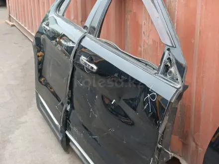 Двери, ноускат, крышка багажника Ford Explorer 3.5 за 180 000 тг. в Алматы