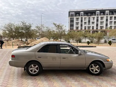 Toyota Camry 1998 года за 3 000 000 тг. в Жанаозен – фото 5
