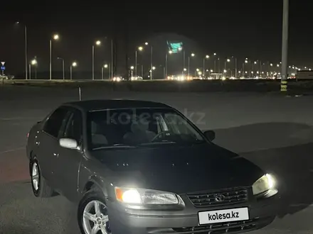 Toyota Camry 1998 года за 3 000 000 тг. в Жанаозен – фото 7