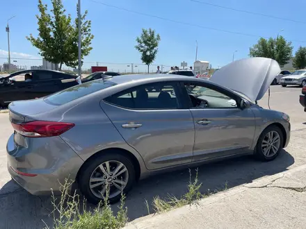 Hyundai Elantra 2018 года за 4 700 000 тг. в Атырау – фото 5