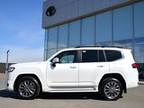Toyota Land Cruiser Premium+ 2025 года за 76 690 000 тг. в Алматы – фото 3