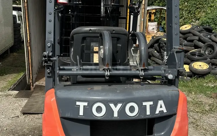 Toyota  8F 2016 годаfor3 800 000 тг. в Шымкент