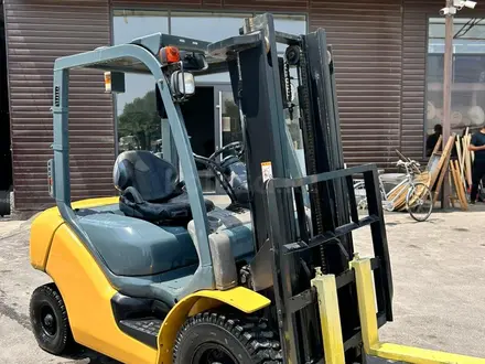 Komatsu  FD20 2009 года за 4 450 000 тг. в Шымкент – фото 2