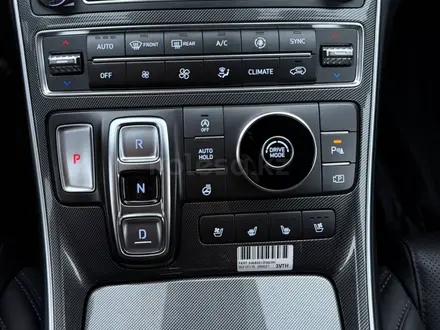 Hyundai Santa Fe 2021 года за 15 500 000 тг. в Алматы – фото 16