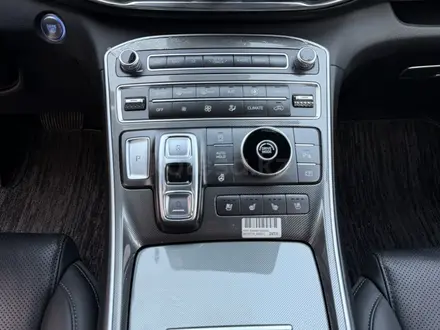 Hyundai Santa Fe 2021 года за 15 500 000 тг. в Алматы – фото 21
