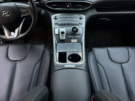 Hyundai Santa Fe 2021 года за 15 500 000 тг. в Алматы – фото 11