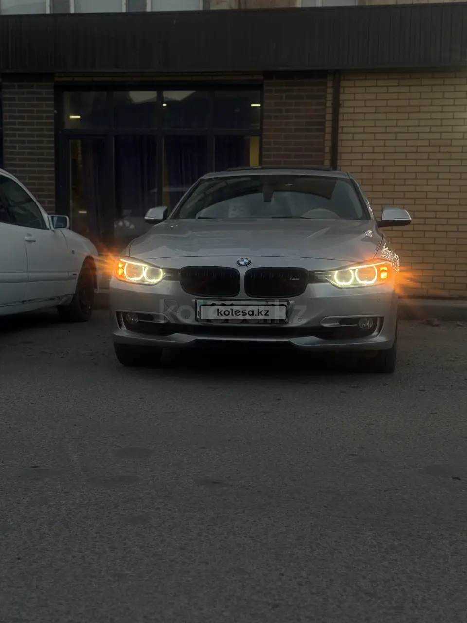 BMW 3 Series, 2012