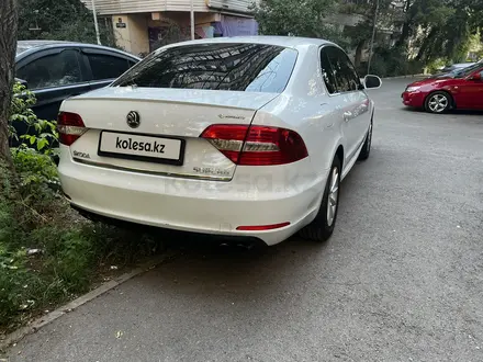 Skoda Superb 2014 года за 6 800 000 тг. в Алматы – фото 3