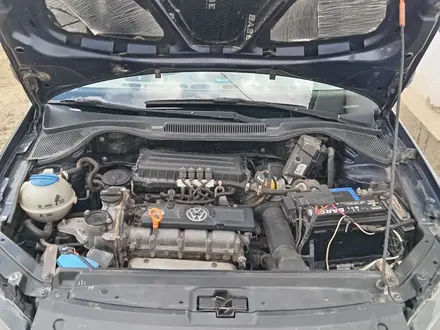 Volkswagen Polo 2011 года за 4 000 000 тг. в Актобе – фото 6