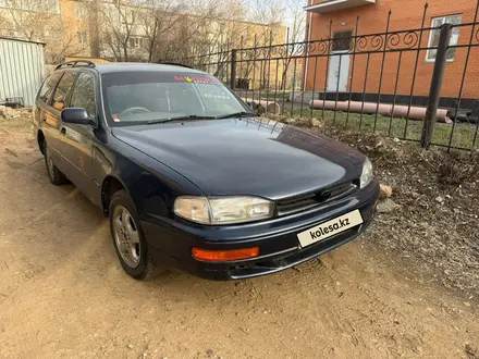 Toyota Camry 1993 годаүшін1 000 000 тг. в Астана