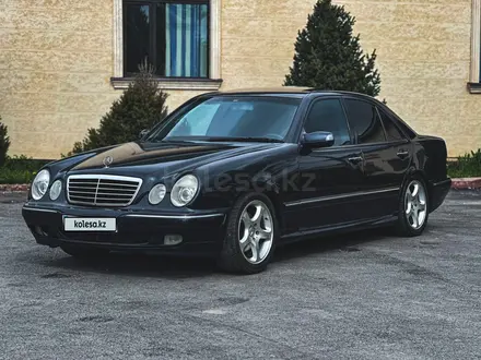 Mercedes-Benz E 320 2000 года за 5 000 000 тг. в Алматы – фото 4
