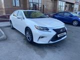 Lexus ES 300h 2015 года за 17 200 000 тг. в Астана