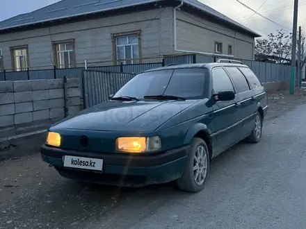 Volkswagen Passat 1991 года за 1 400 000 тг. в Шиели – фото 6
