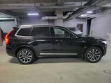 Volvo XC90 2019 года за 25 329 000 тг. в Алматы – фото 3