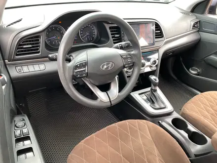 Hyundai Elantra 2019 года за 9 470 000 тг. в Алматы – фото 8