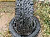 Зимние шины R16 215/65 в ОТЛИЧНОМ состоянии за 15 000 тг. в Уральск