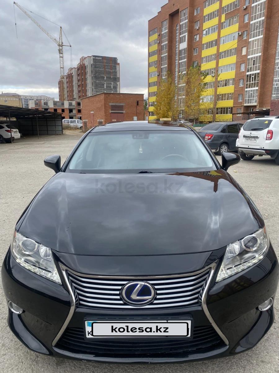 Lexus ES 300h 2012 г.