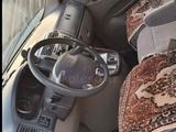 Kia Carnival 2002 годаүшін1 200 000 тг. в Сарыагаш – фото 4