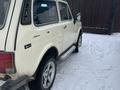 ВАЗ (Lada) Lada 2121 1999 годаүшін1 500 000 тг. в Усть-Каменогорск – фото 2